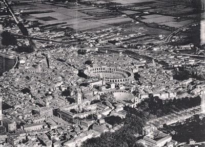 Luchtfoto van Arles